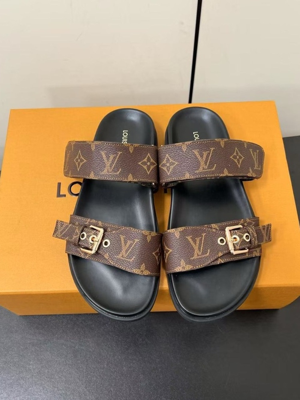 Women's LV Louis Vuitton Monogram Brown Sandals